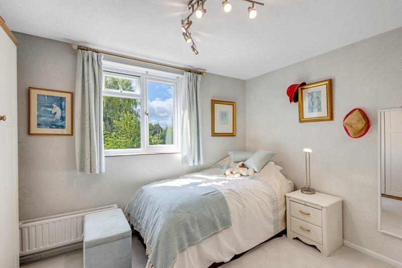 SECOND DOUBLE BEDROOM
