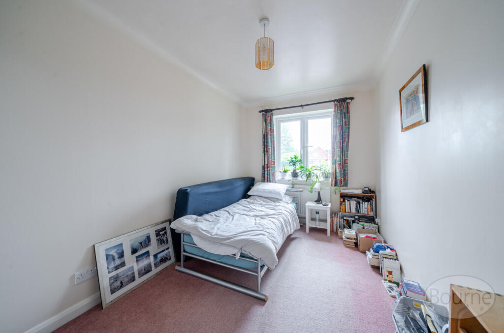 f1031b9e-7930-44f...