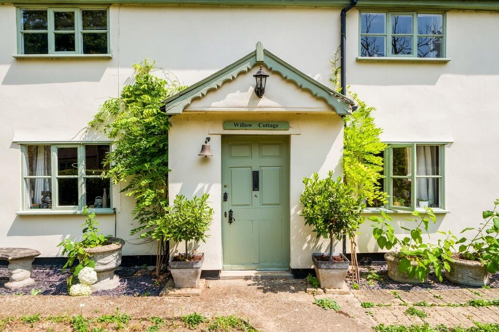 144px-Willow Cott...