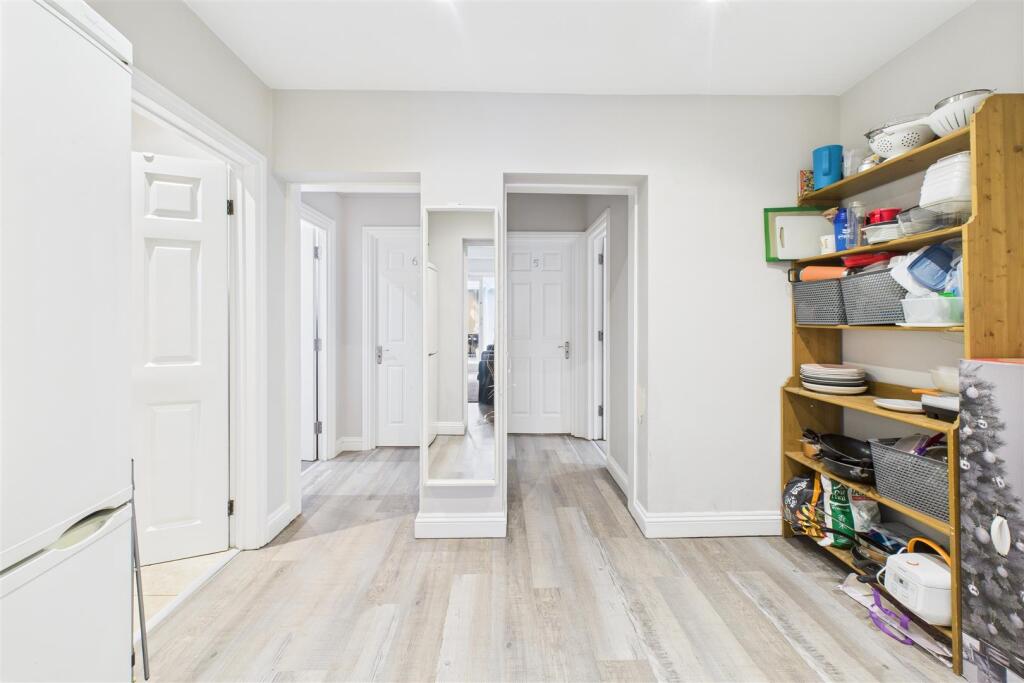 Basement Flat @ 54 St Pauls Road, Clifton, Bristol