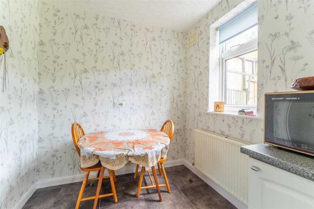 49 Homefarm Dining.jpg