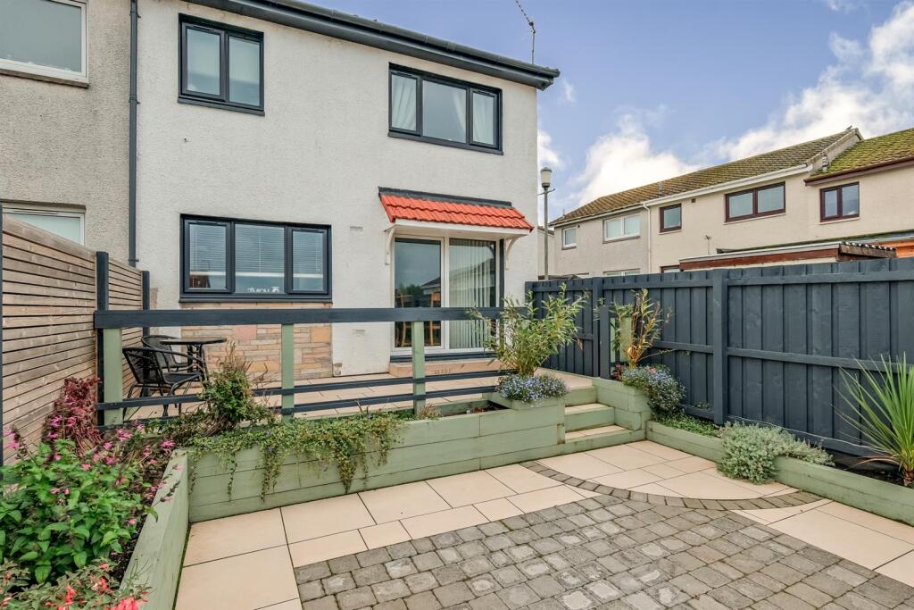 007-32 Kenmore Way, Carluke ML8 5RZ.jpg