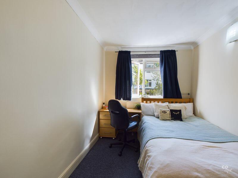 Bed 4