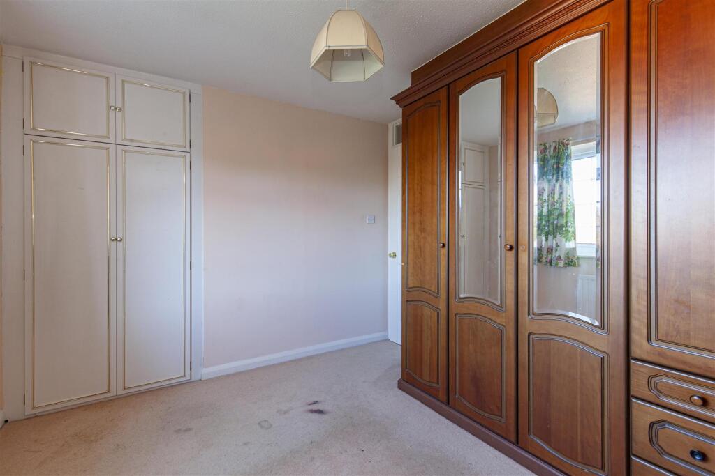 Bedroom 3-2.jpg