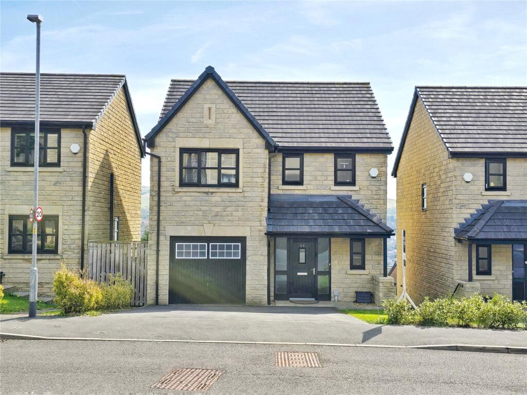 Modern Detached Home