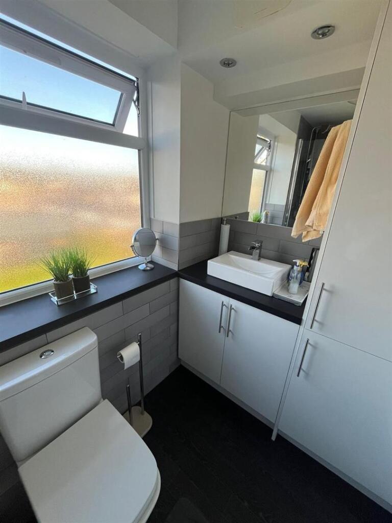 Bathrooom view 2.jpg