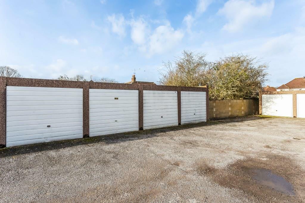 Garage Right end of block.jpg