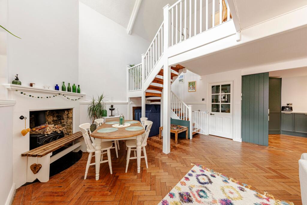 Kitchen/Living Room/Dining Room (9)