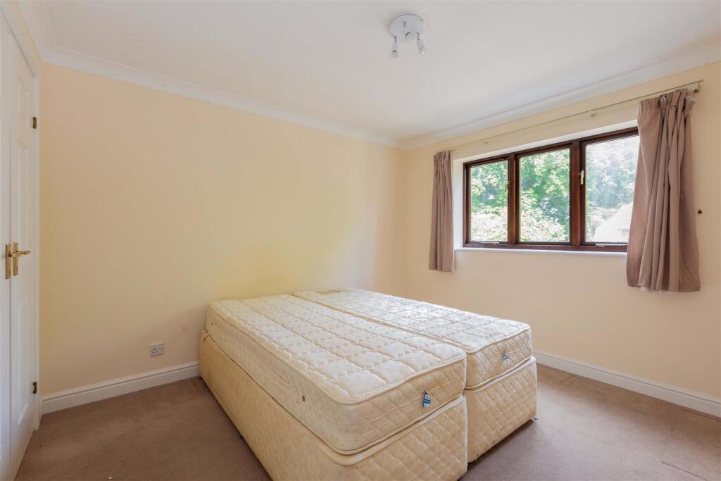 6 Sherbourne Court-8.jpg