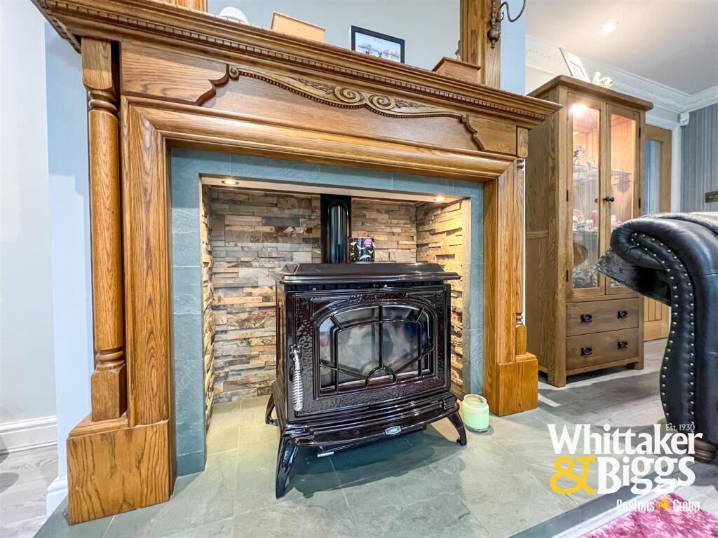 Log burner