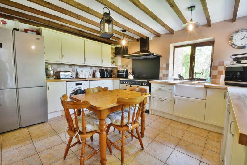 Kitchen, breakfast room alternate angle