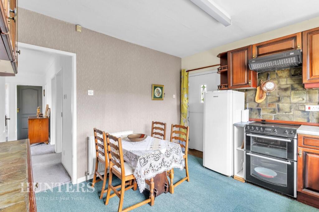 Dining kitchen