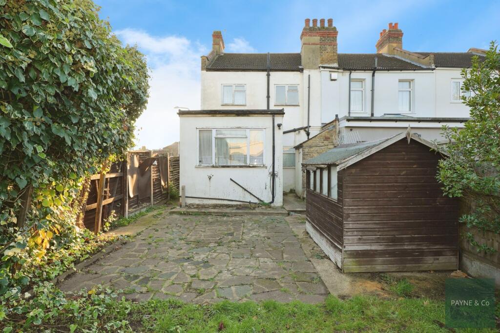 Perth Road, Ilford, IG2