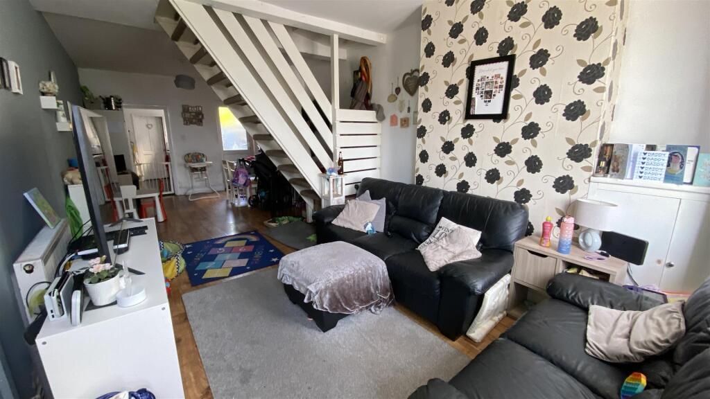 20240508_155317746_.