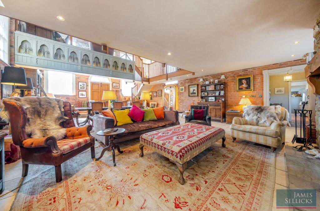 Open plan reception room