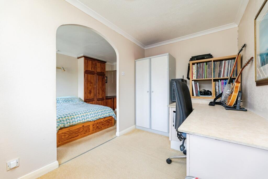 pbox-bedroom-319036.jpg