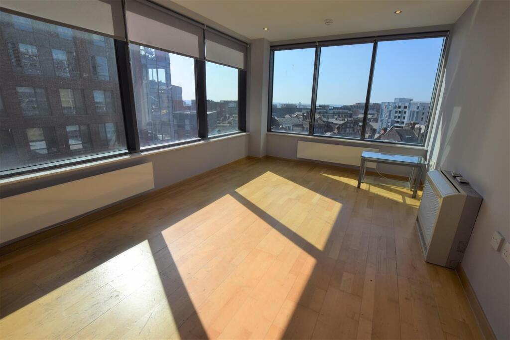 Living area pic 1
