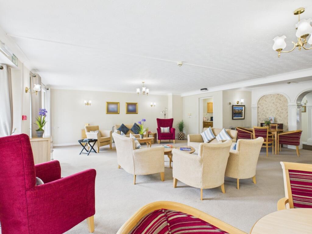 Communal Area - Mere Court - EweMove Estate Agents