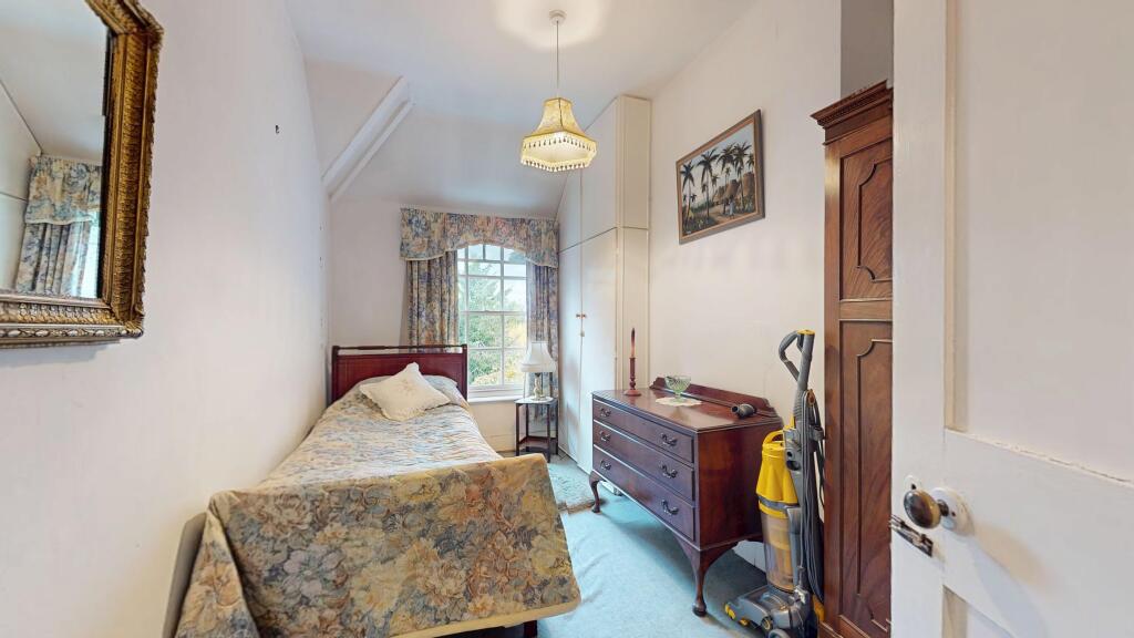 Sowberry Court, Moulsford, Wallingford, Oxfordshire OX10 9JG