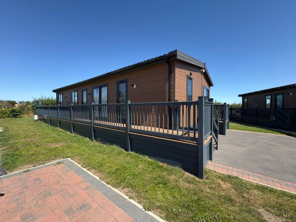 Photo 2025 07 11 14 03 22 (1)