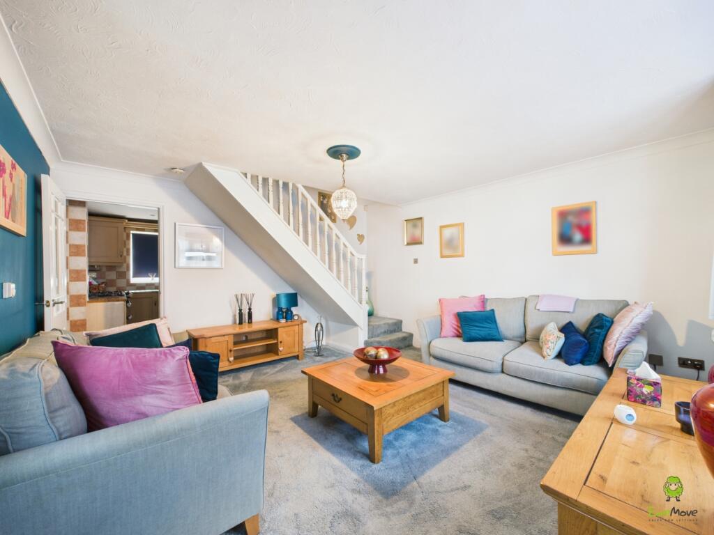 CAM03779G0-PR0288-STILL006