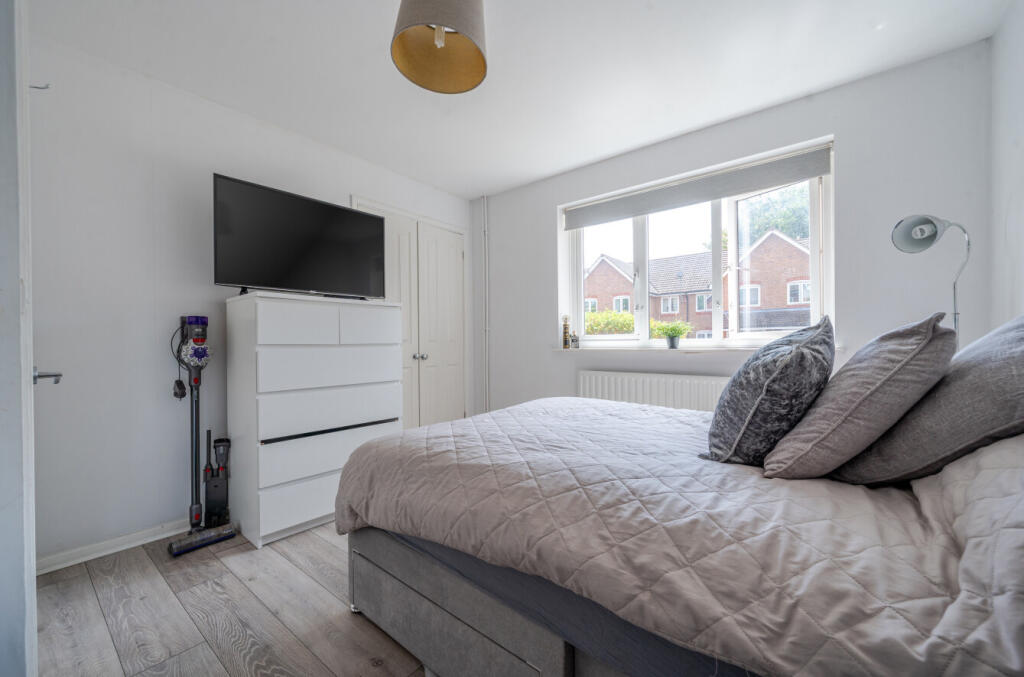 1324996-22-68764d...