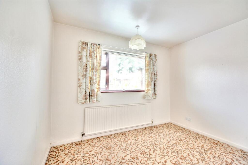 Bedroom 2_1.jpeg
