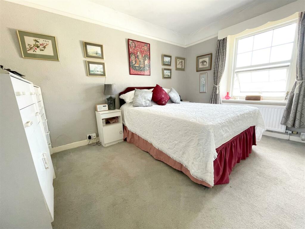 Bedroom 2.jpg