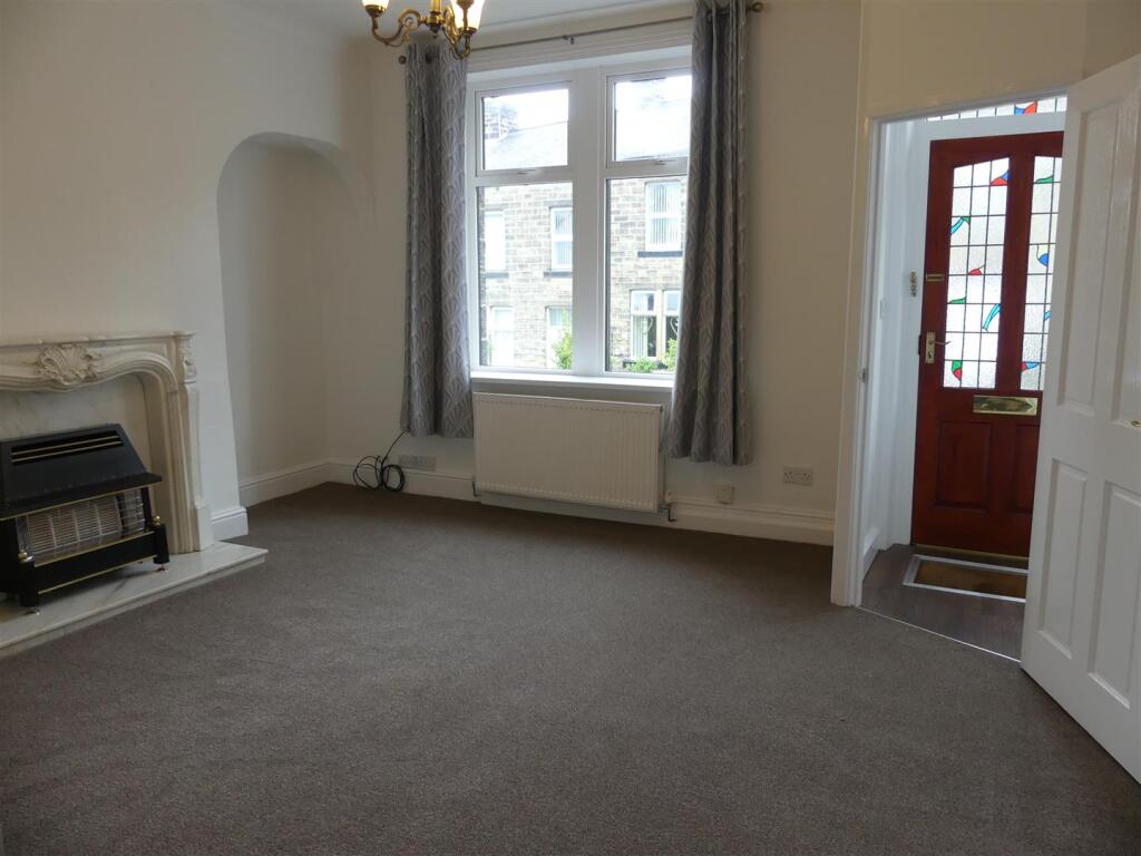 SITTING ROOM