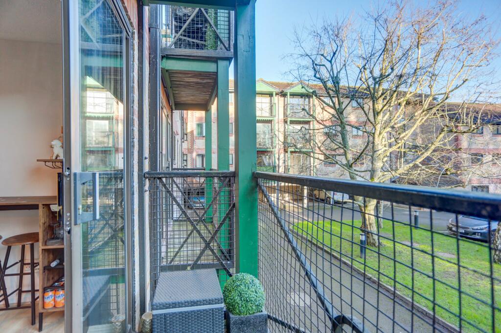 balcony