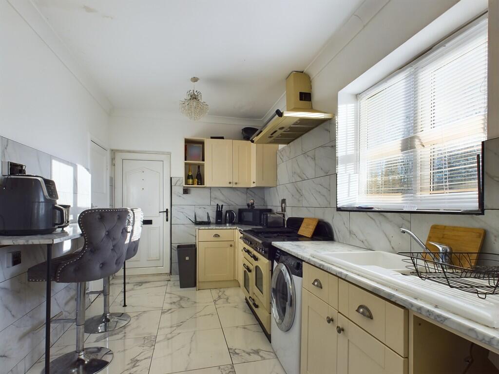 CAM01835G0-PR0138...