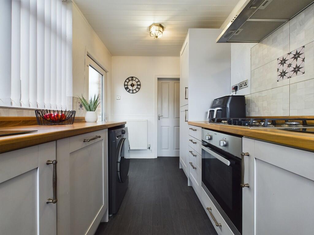 CAM04273G0-PR0067...