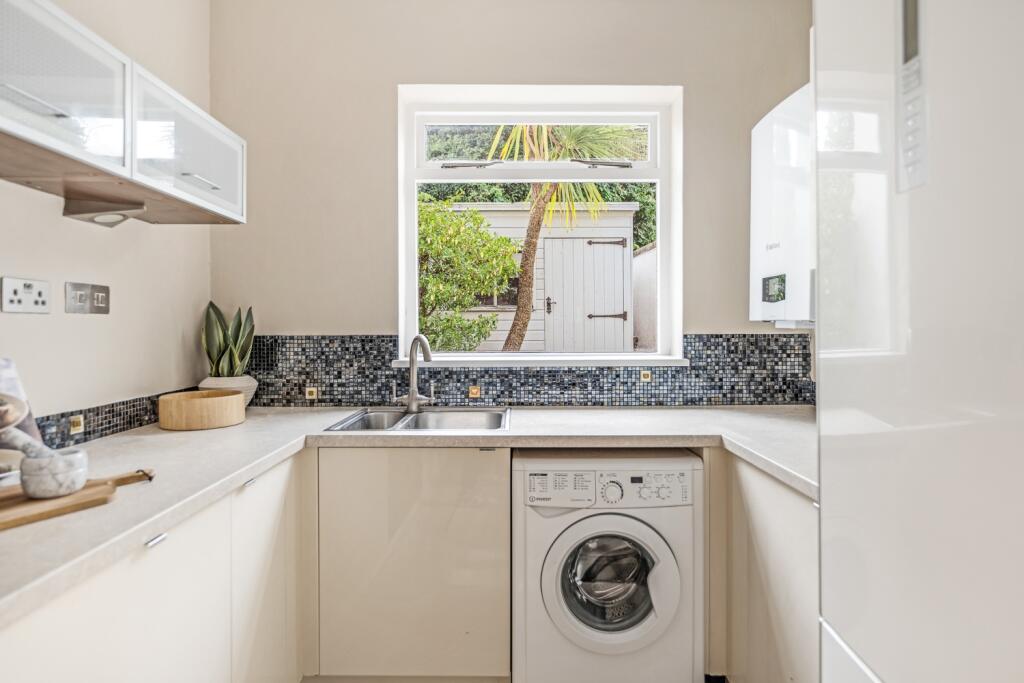 Kitchen to garden