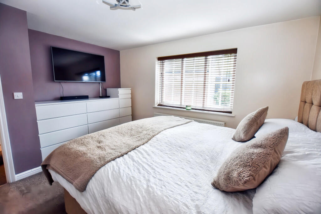 Principal Bedroom...