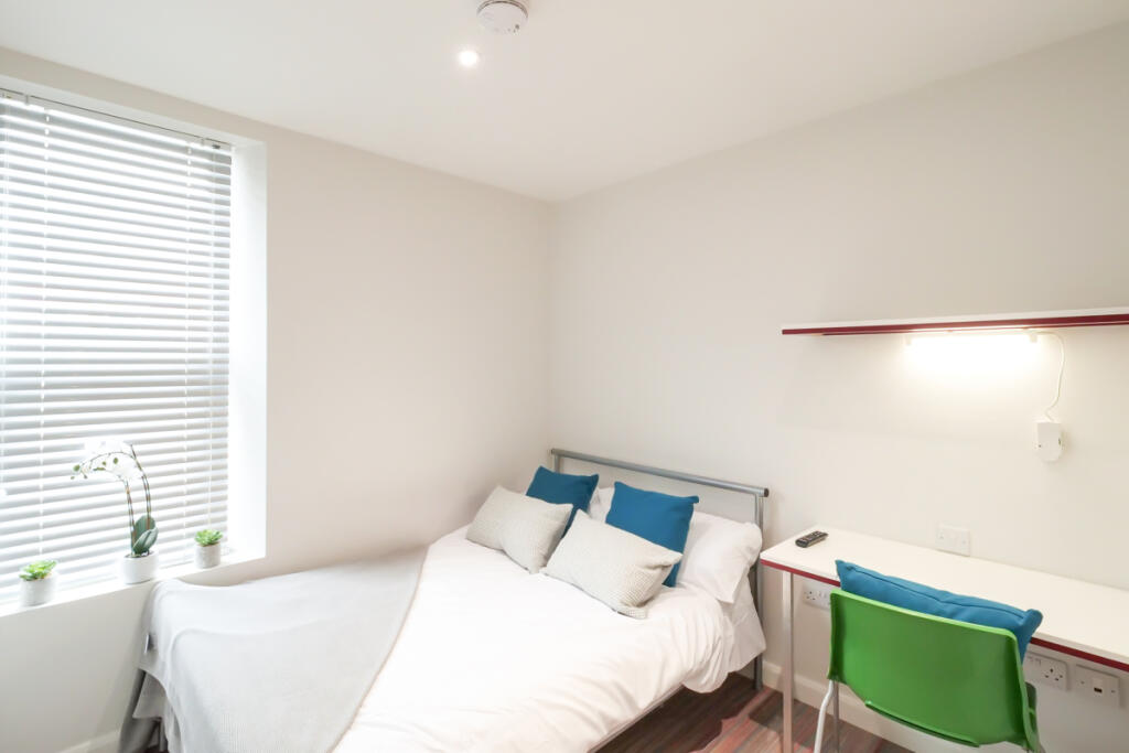 82 Ashford Street, bedroom 2
