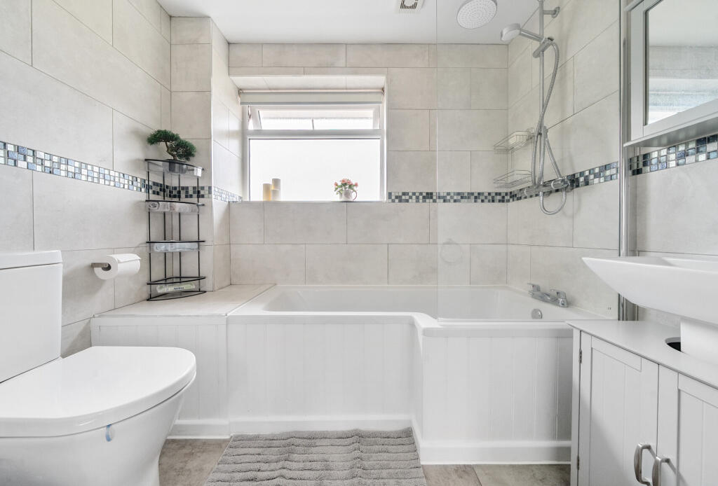 1331493-18-68890b...