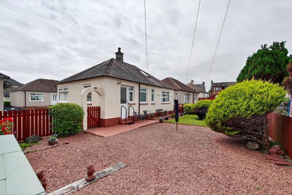 14 parkhouse gardens, ardrossan 13.jpg