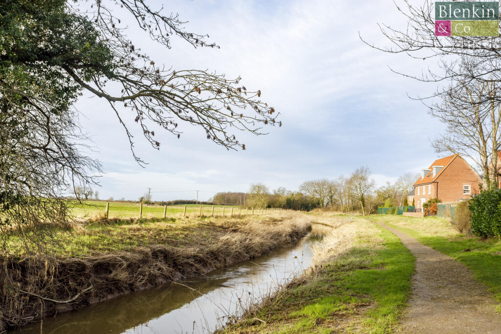 Access to River Foss