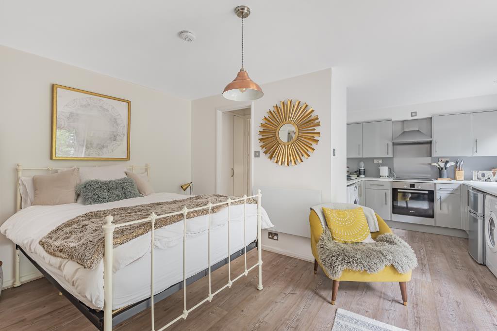 Reception/Bedroom/Kitchen