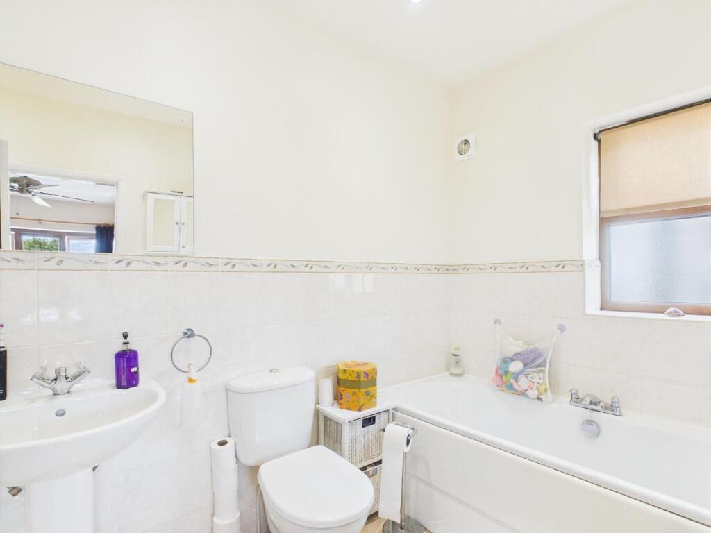 Ensuite Bathroom