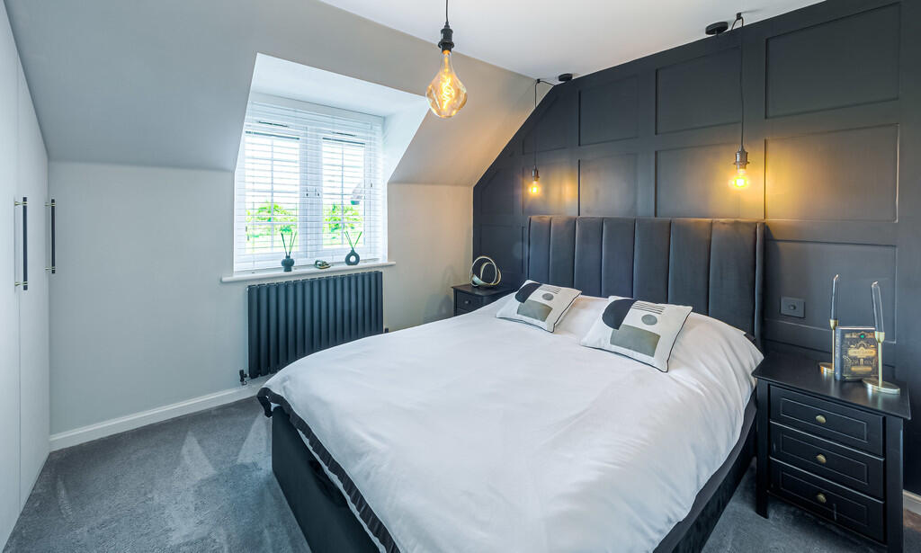 Guest bedroom
