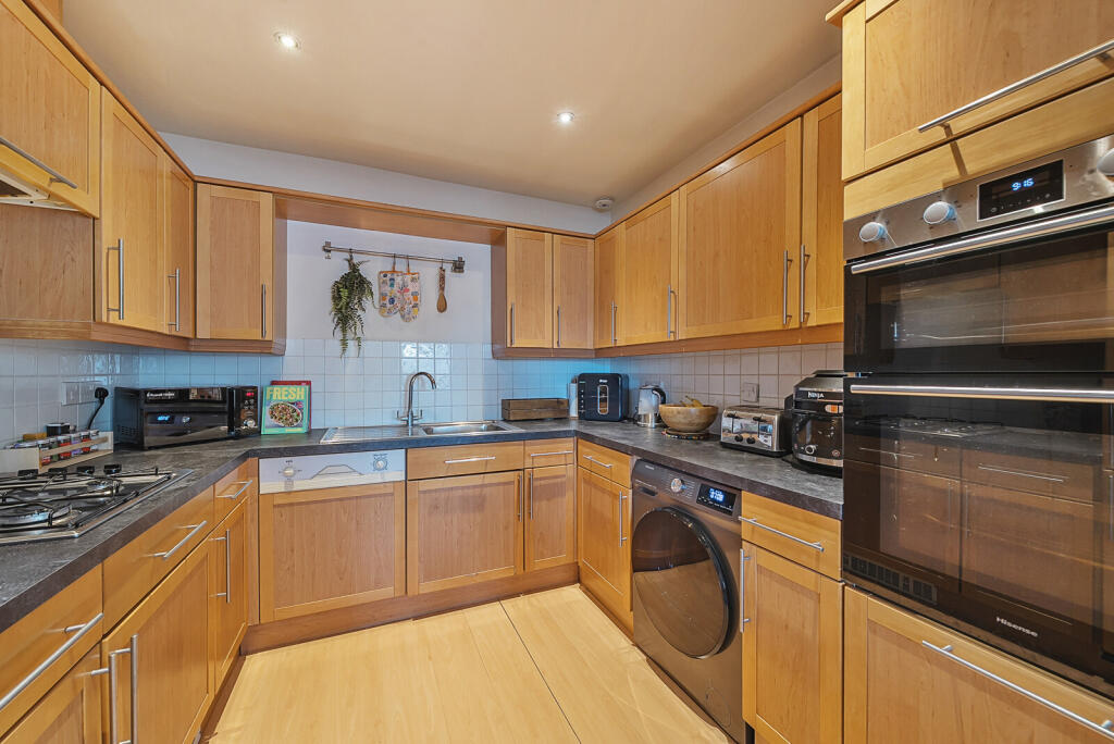 1324265-9-687a060...