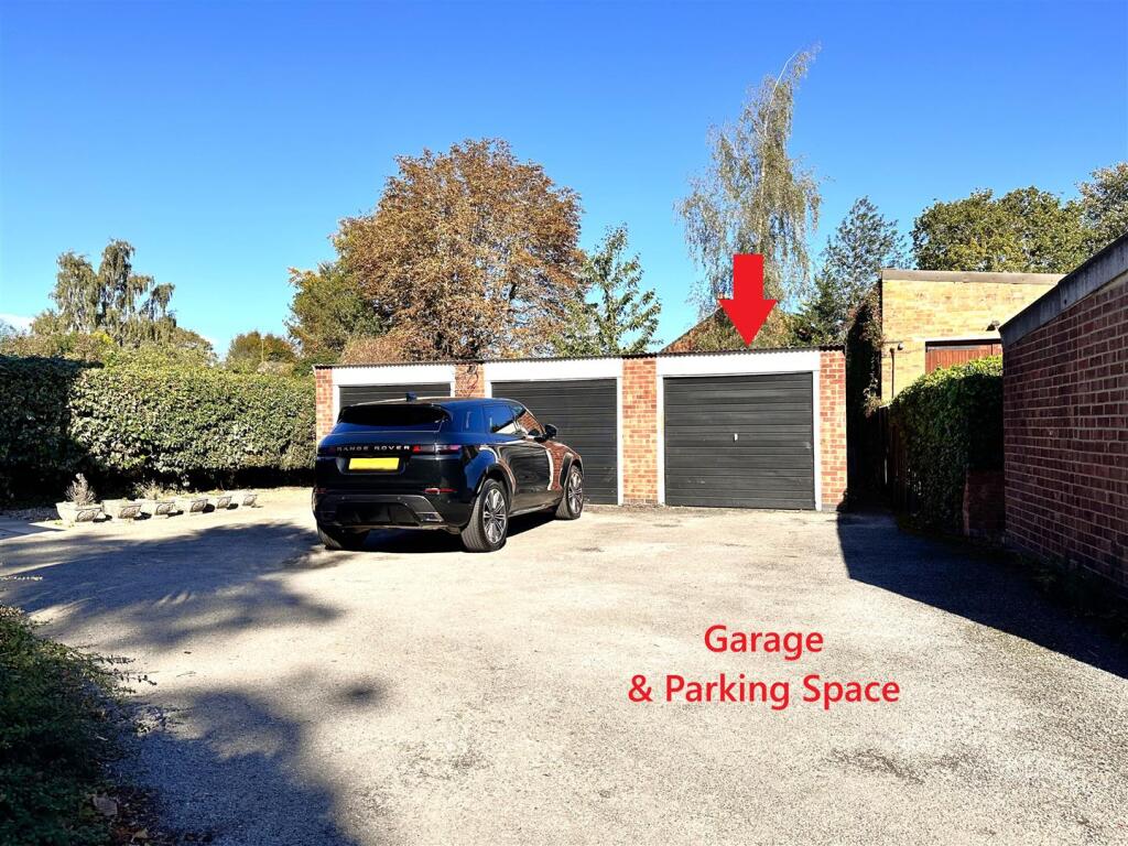 Garage &amp; Parking 735