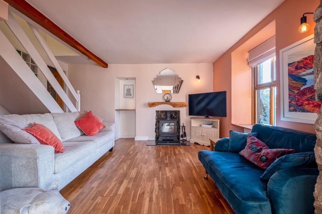 26 Oubas Hill (13 of 37).jpg