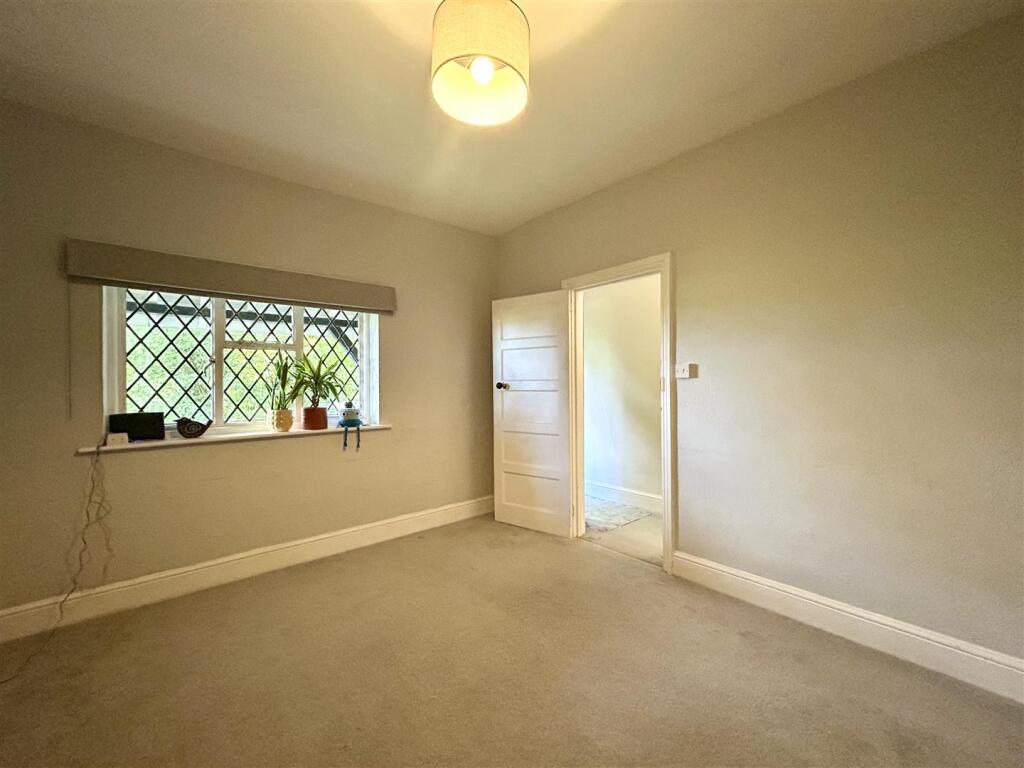 Living room.jpeg