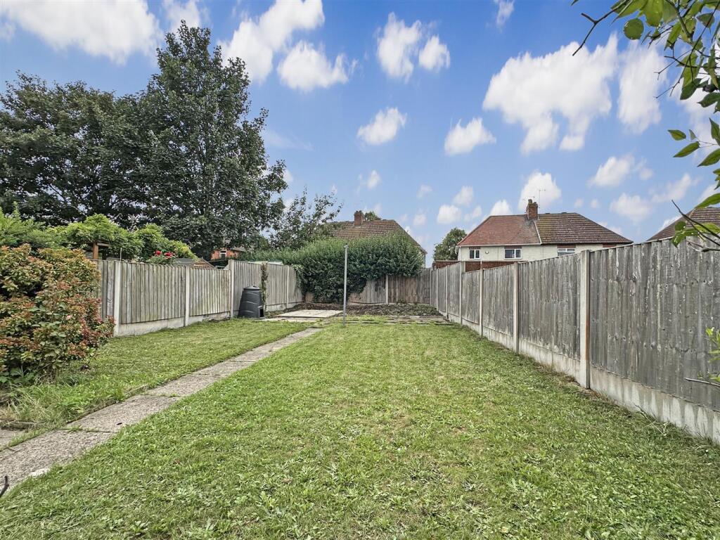 Well-Appointed Rear Garden 105