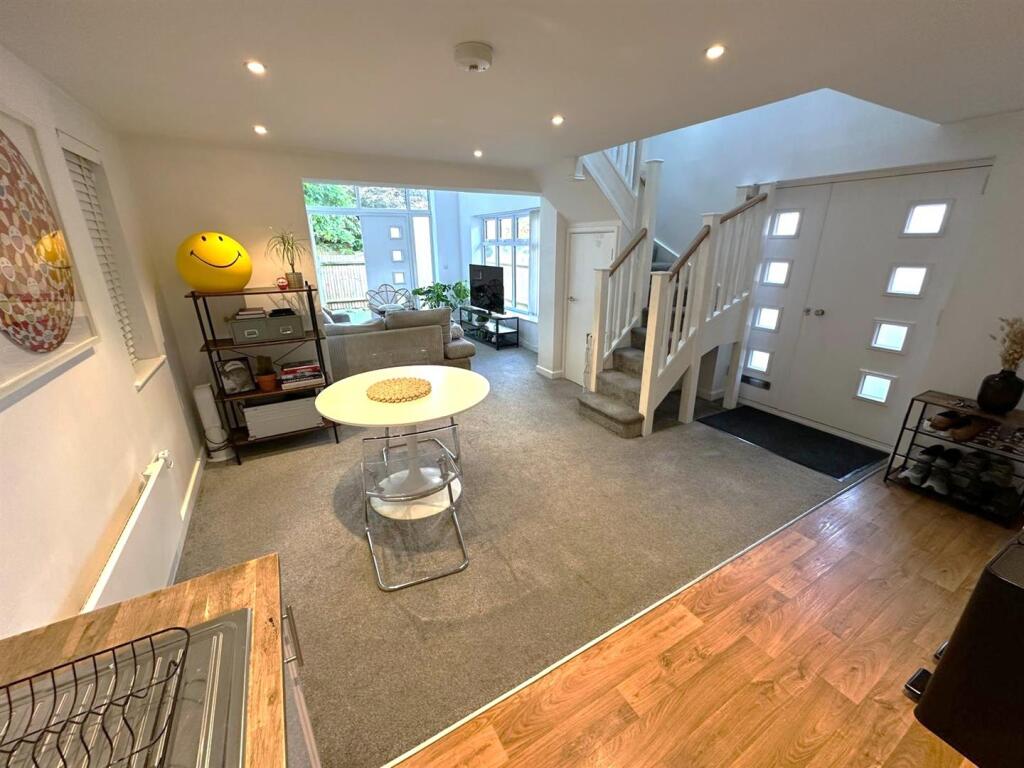 Open Plan living!.jpg