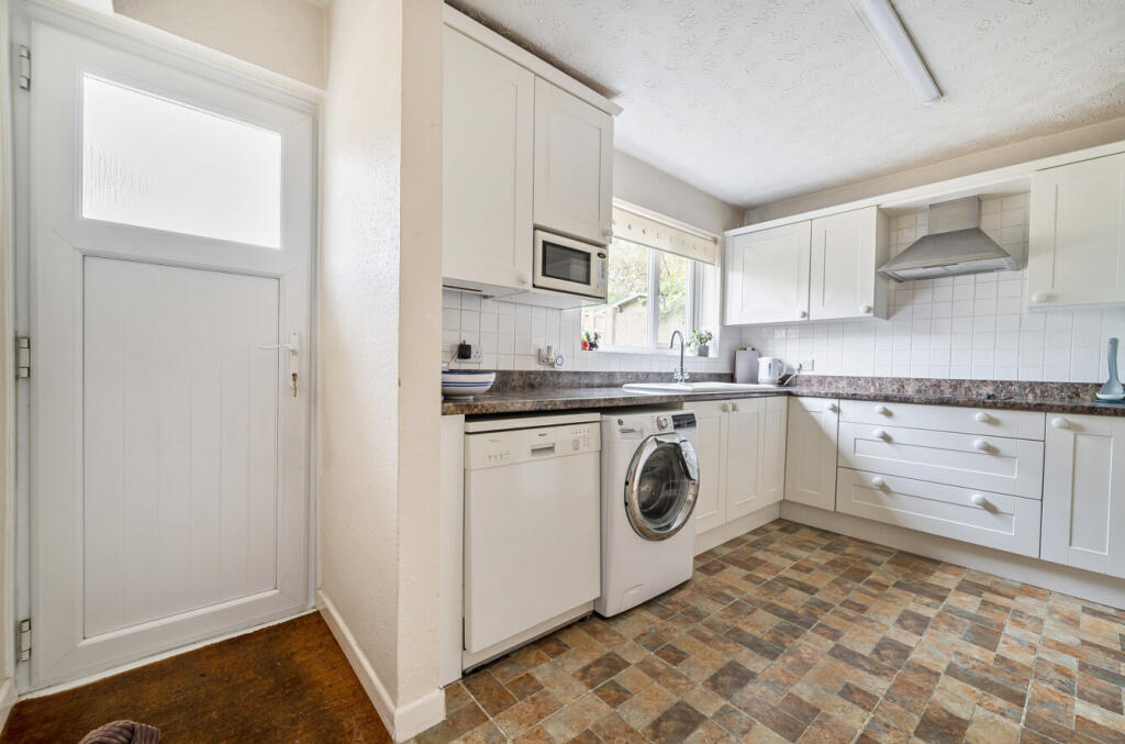 1324597-10-687664...