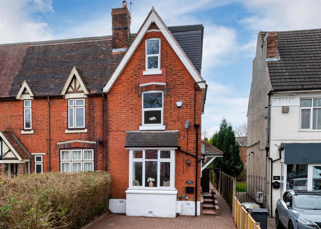 100 Jeffcock Road-Front.jpg