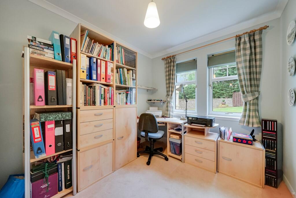Bedroom/Office